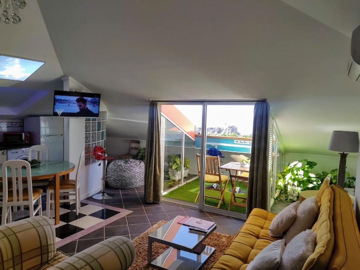Attic Bay Lägenhet Câmara de Lobos Exteriör bild
