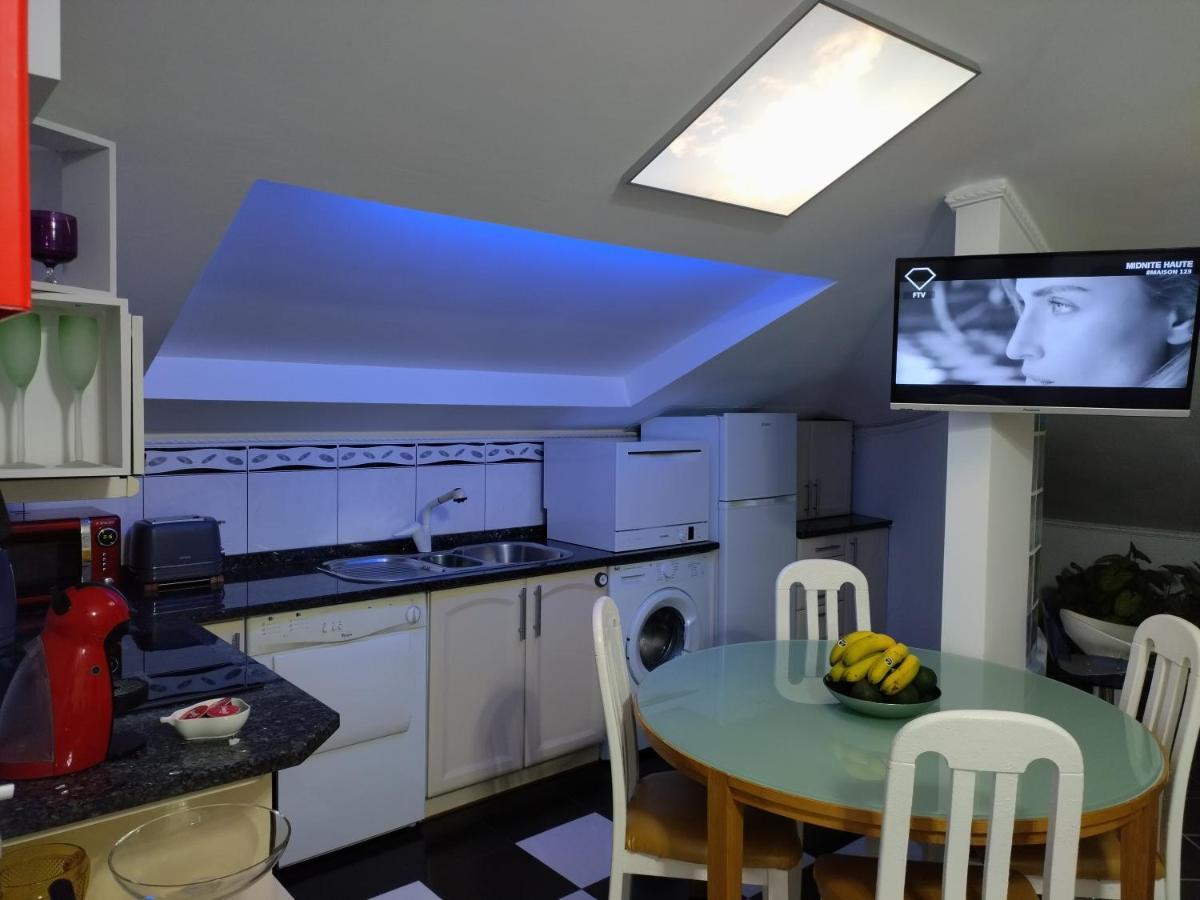 Attic Bay Lägenhet Câmara de Lobos Exteriör bild