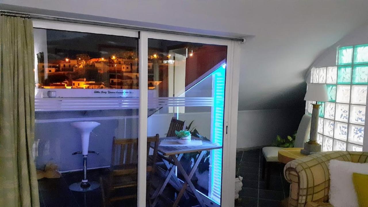 Attic Bay Lägenhet Câmara de Lobos Exteriör bild